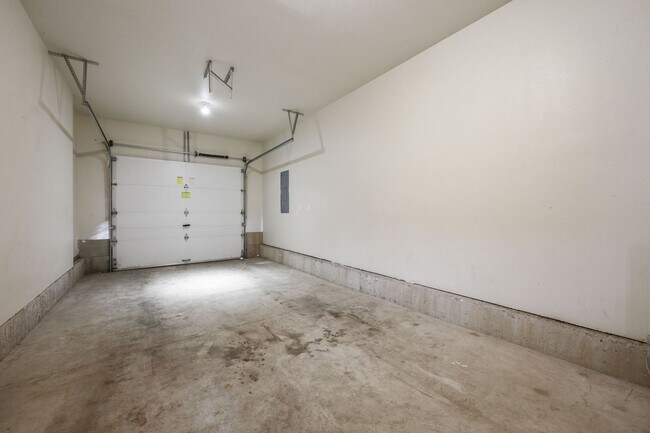 Building Photo - 4bed/2.5 Bathroom house - SE Portland