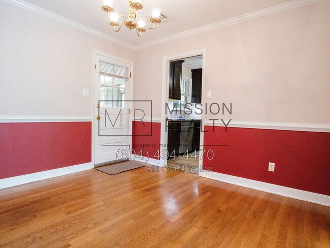 Building Photo - 325 Fairwood Dr