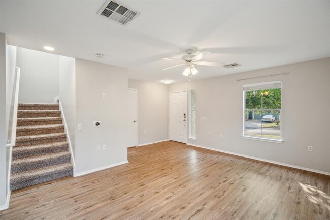 Building Photo - 11328 Hungry Horse Dr