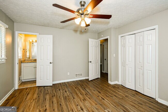 Building Photo - 1622 Blackwell Rd
