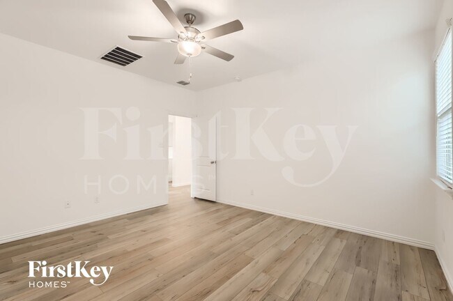 Building Photo - 5233 Rockrose Ln
