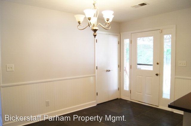 Building Photo - 4 br, 2 bath House - 5301 Rockhurst Drive