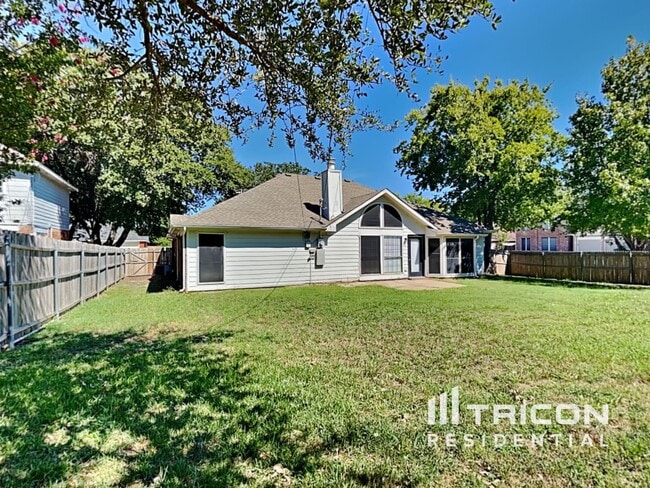 Building Photo - 2338 Weyborn Dr