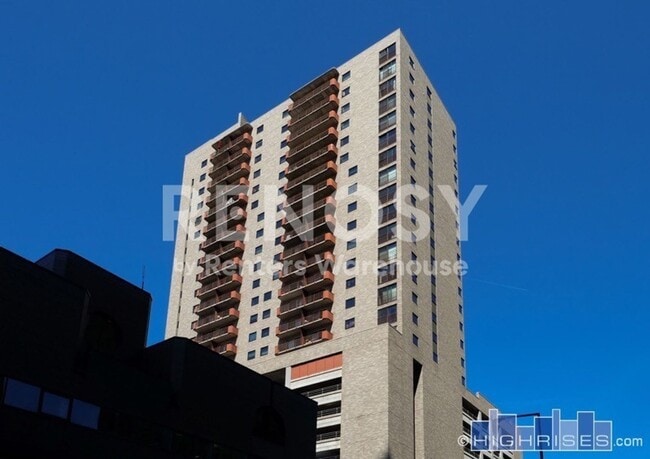 Building Photo - 66 9th St E