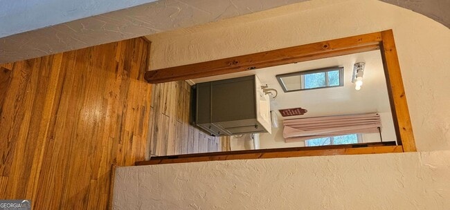 Building Photo - 1032 Standard Dr NE