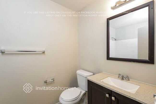 Building Photo - 11242 W 102nd Dr