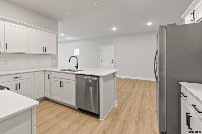 Building Photo - 12811 S 45th Ter