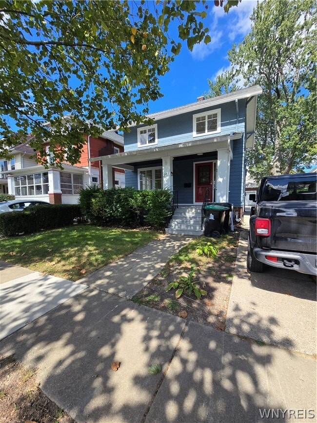 Building Photo - 75 W Hazeltine Ave
