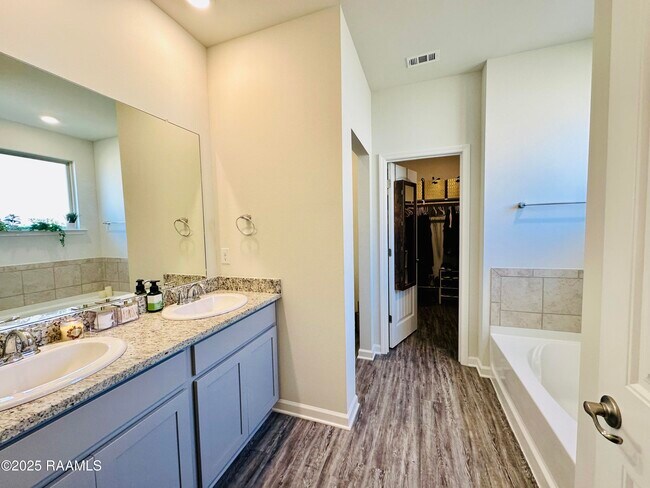 Building Photo - 34220 Garnet Lake Dr