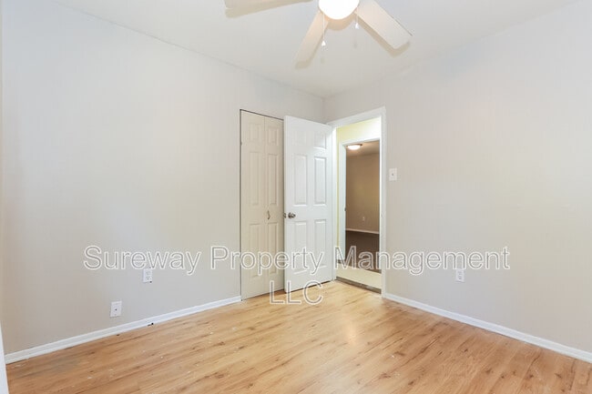 Building Photo - 1002 Belleview Blvd