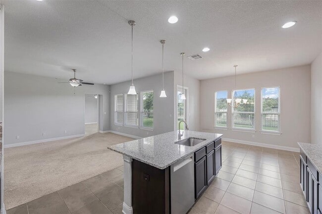 Building Photo - 4620 Katherine Dr