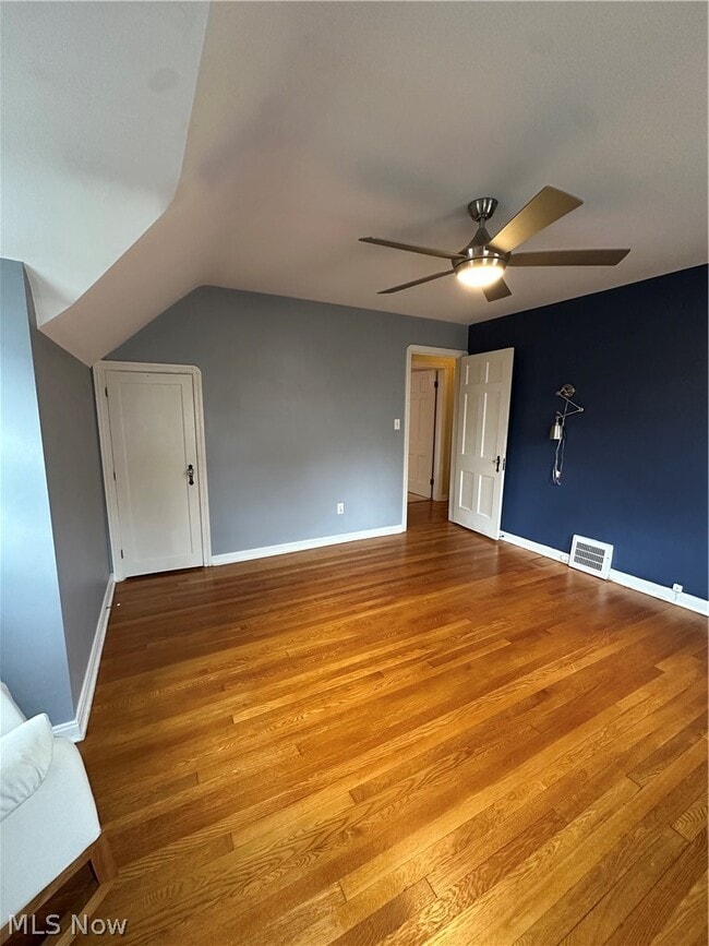 Building Photo - 1579 Laclede Rd