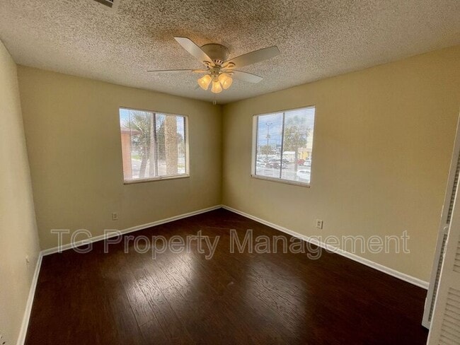 Building Photo - 109 2nd St S