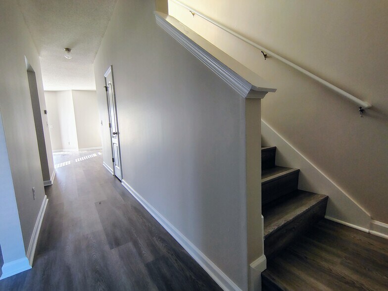 Building Photo - 2261 Bigwood Trail