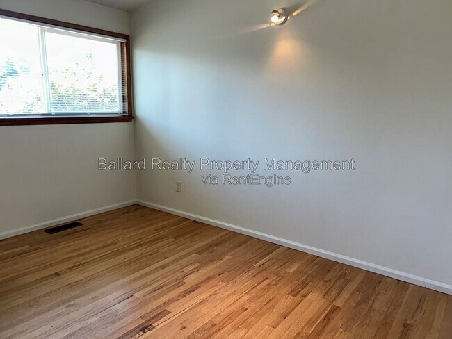 Building Photo - 1802 NW 89th St