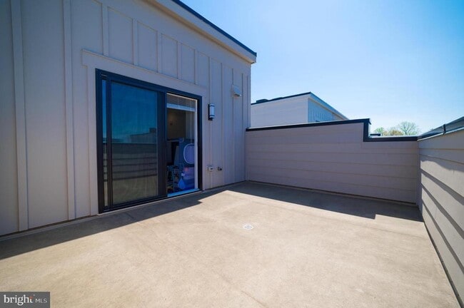 Building Photo - 7306 Blade Dr