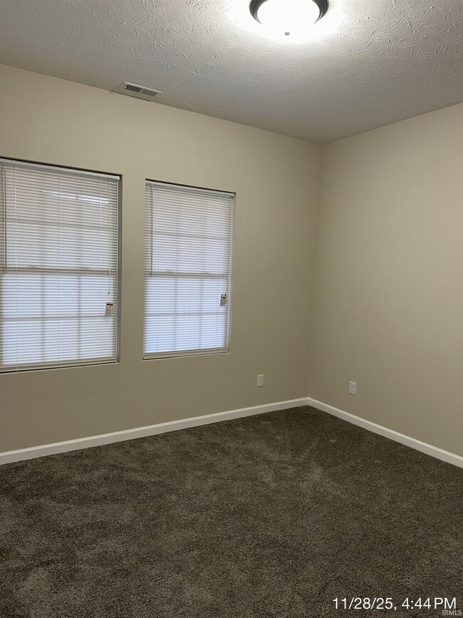 Building Photo - 1341 S Waugh St