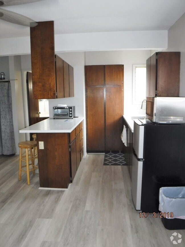 Building Photo - Recently renovated 1 bedroom in Hawaii Kai