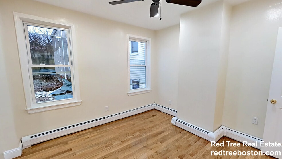 Building Photo - 49 Cameron St