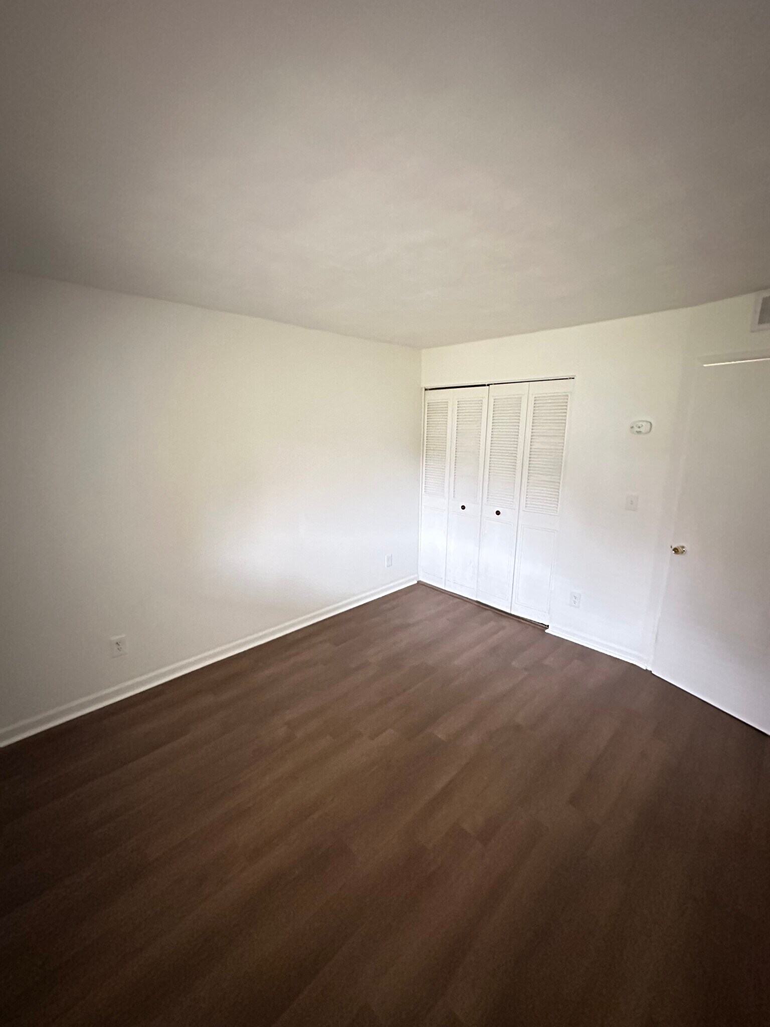 Building Photo - 112 Luna Grande Cir