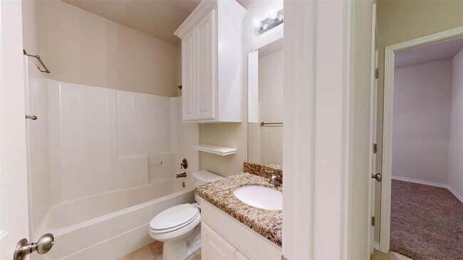 Building Photo - 3805 Silverthorne Ln