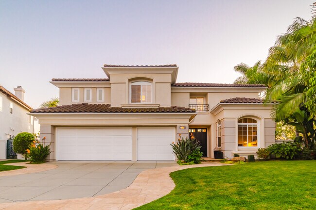 Building Photo - 7373 Elegans Pl