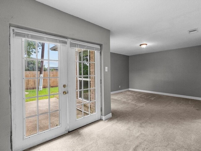 Building Photo - 11731 Flushing Meadows Dr