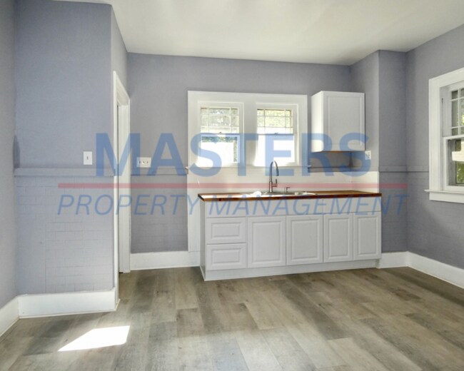 Building Photo - 524 E Hudson St