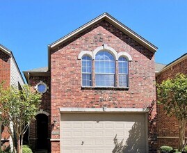 Building Photo - 5119 Oasis Park Ln