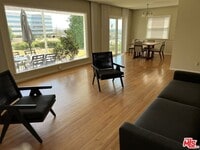 Building Photo - 5604 Chariton Ave