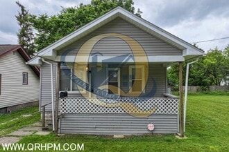 Building Photo - 1205 Pinehurst Ave