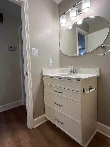 Building Photo - 10702 Kings Riding Way