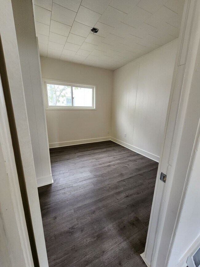 Building Photo - 511 S Michigan Ave