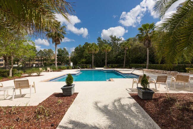 Building Photo - Spacious 4BR Retreat w/ Fenced Yard + Resort Amenities