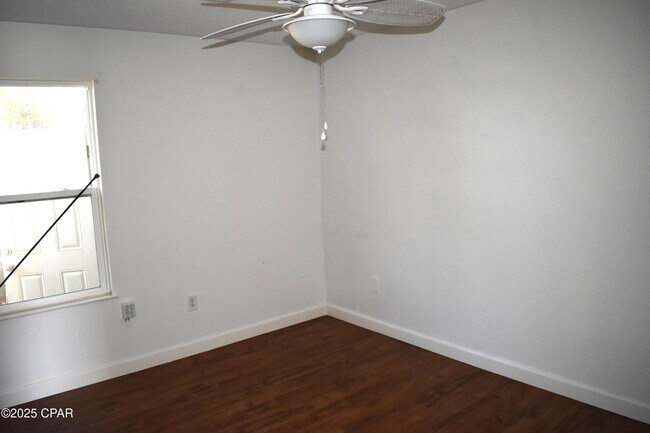 Building Photo - 3722 Burnham Way