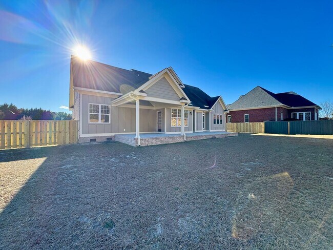 Building Photo - Traemoor At Lakewood