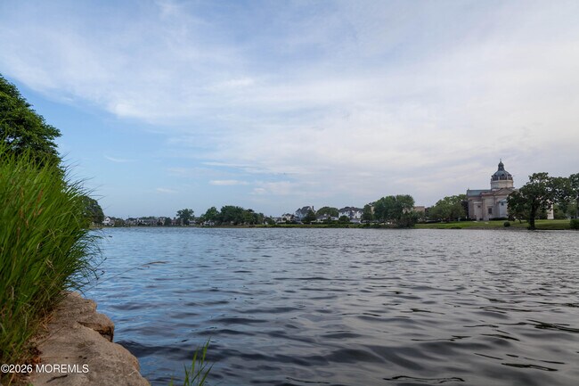 Building Photo - 101 Tuttle Ave