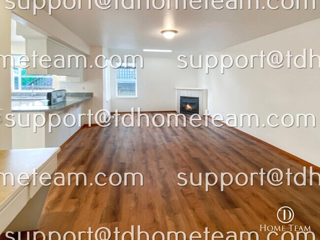 Building Photo - "Charming Bothell Retreat: 4-Bedroom Home ...