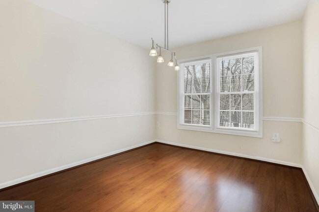 Building Photo - 5686 Chapel Run Ct