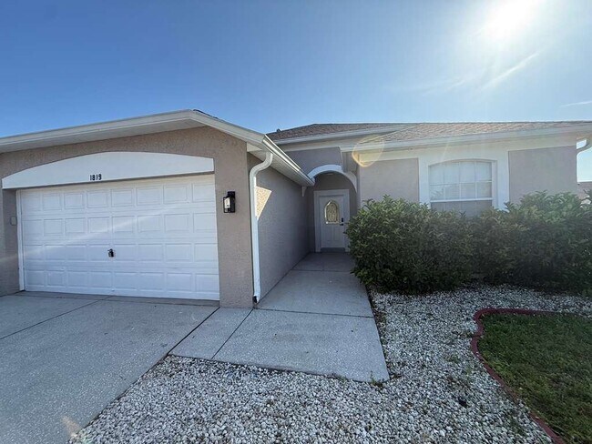 Building Photo - 1819 Lady Palm Ct