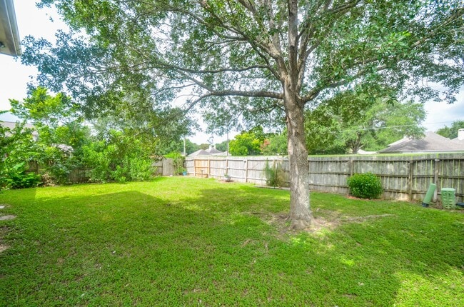 Building Photo - 1202 Ancrum Hill Ln