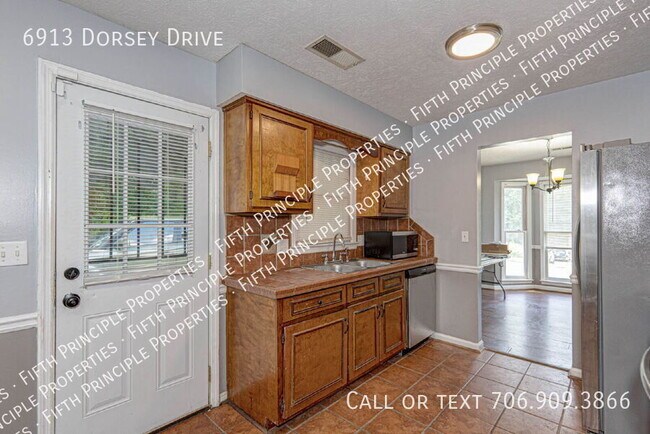 Building Photo - 6913 Dorsey Dr