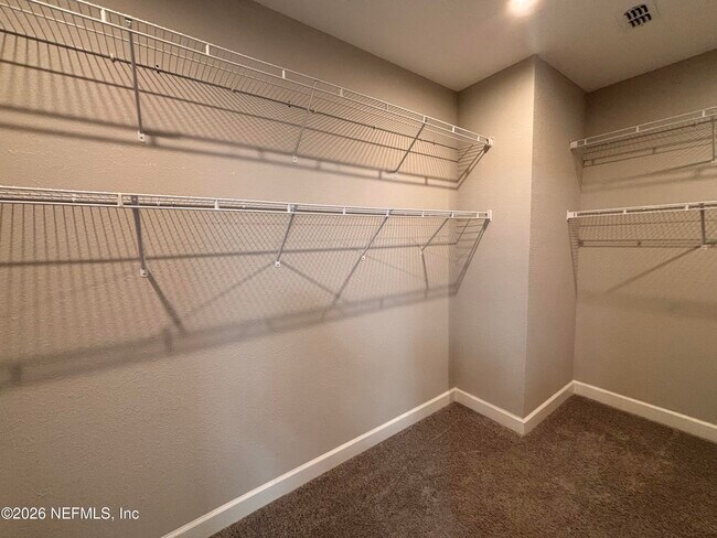 Building Photo - 212 Willow Crk Ct