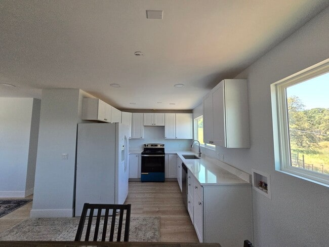 Building Photo - Completely remodeled 2-bedroom, 1-bath ADU in Loma Rica, CA