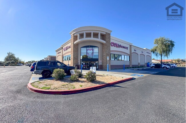 Building Photo - 18236 Avenida del Sol W