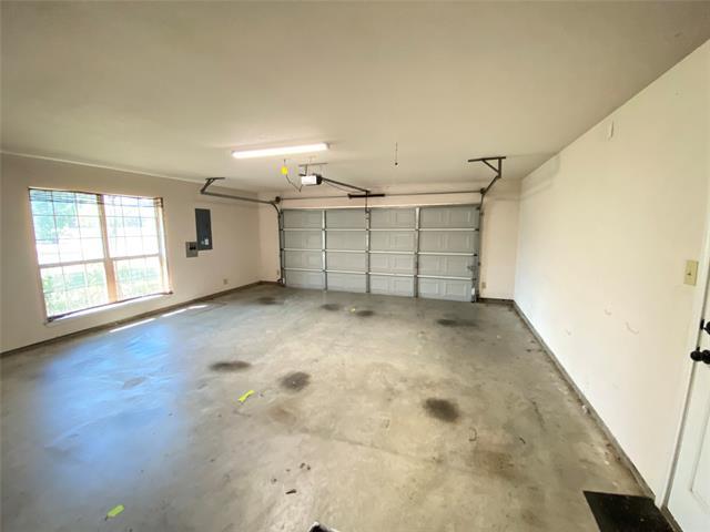 Building Photo - 821 Seeton Rd