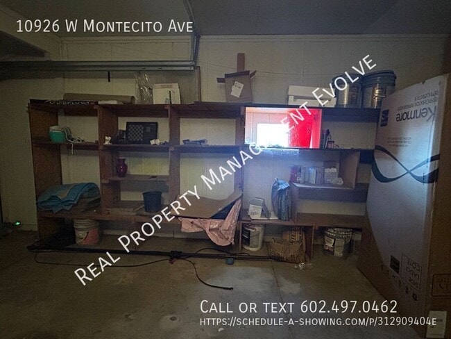 Building Photo - 10926 W Montecito Ave
