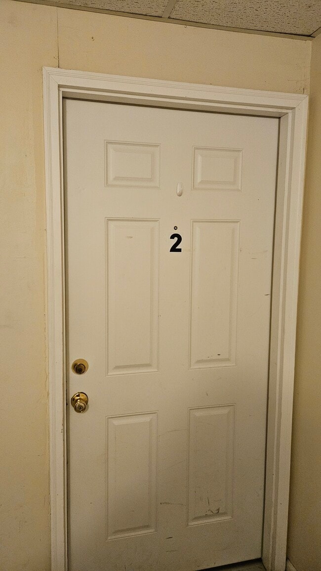 Building Photo - 160 E 2nd St