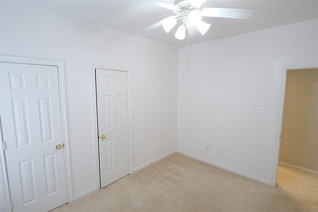 Building Photo - 24403 Lanning Dr