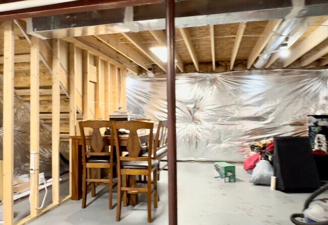 Building Photo - Close NGIC & Ruckersville area- Great two ...